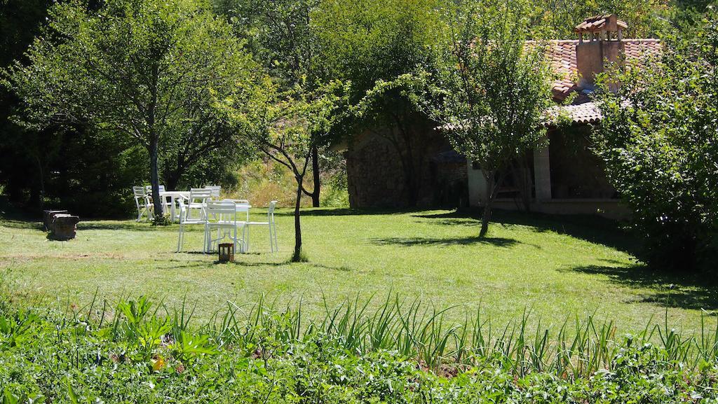 Mas Pinoses Guest House Les Llosses ภายนอก รูปภาพ