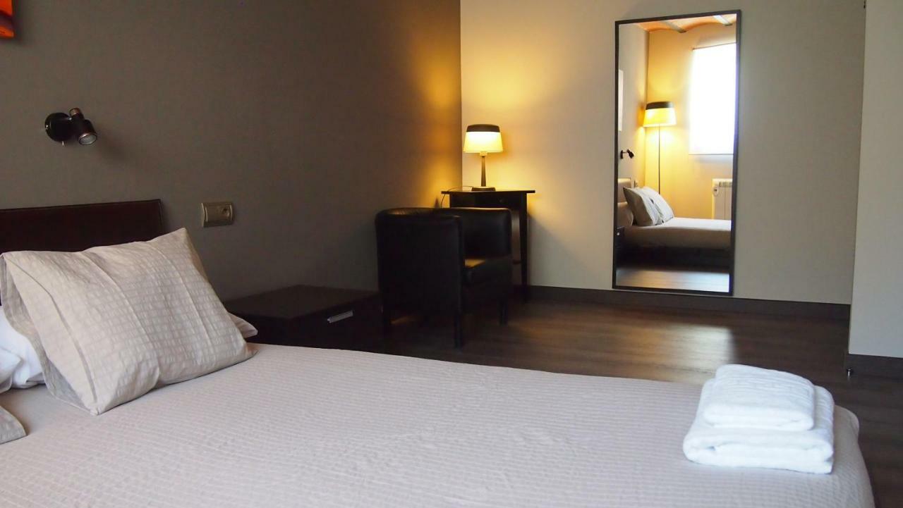 Mas Pinoses Guest House Les Llosses ห้อง รูปภาพ